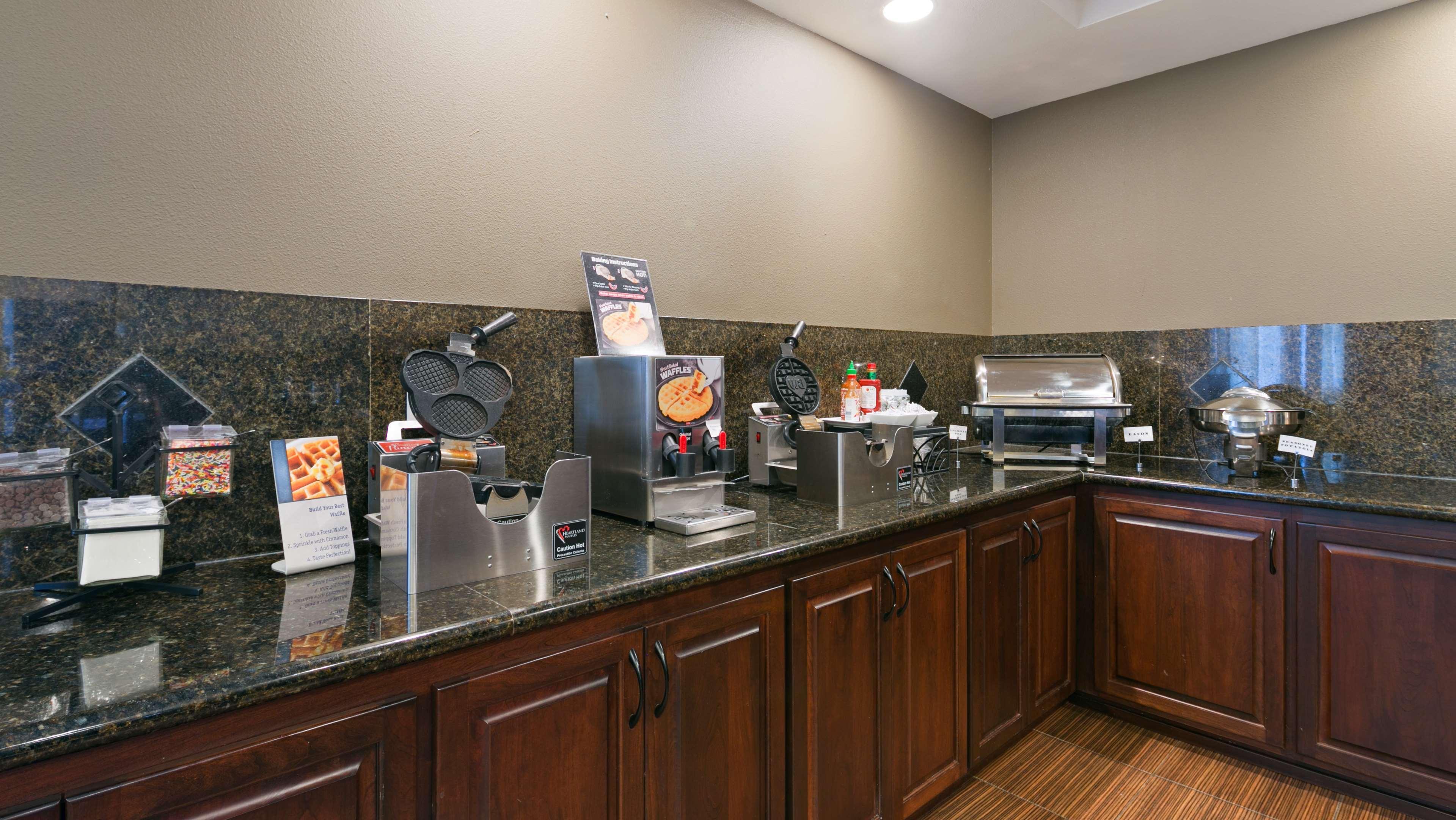 Best Western Plus Port Of Camas-Washougal Convention Center Экстерьер фото